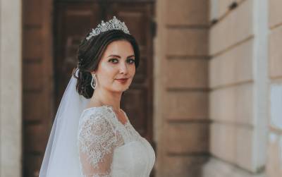 svadobne ucesy pre kratke vlasy