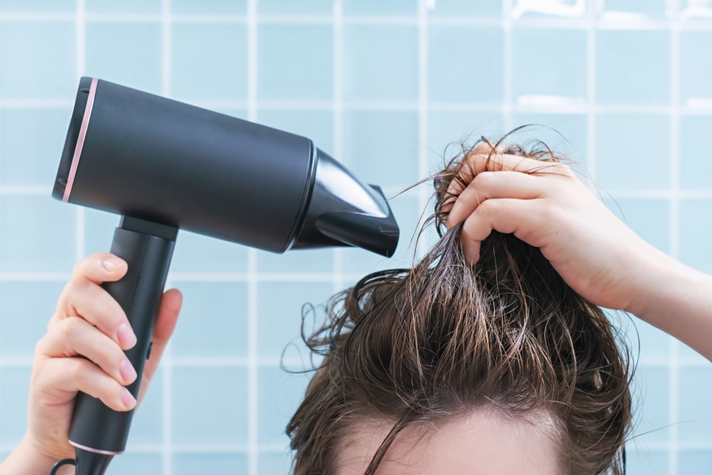 Prečo záleží na správnom sušení vlasov?